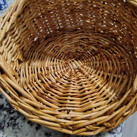 Small Basket - Picture 6 of 8